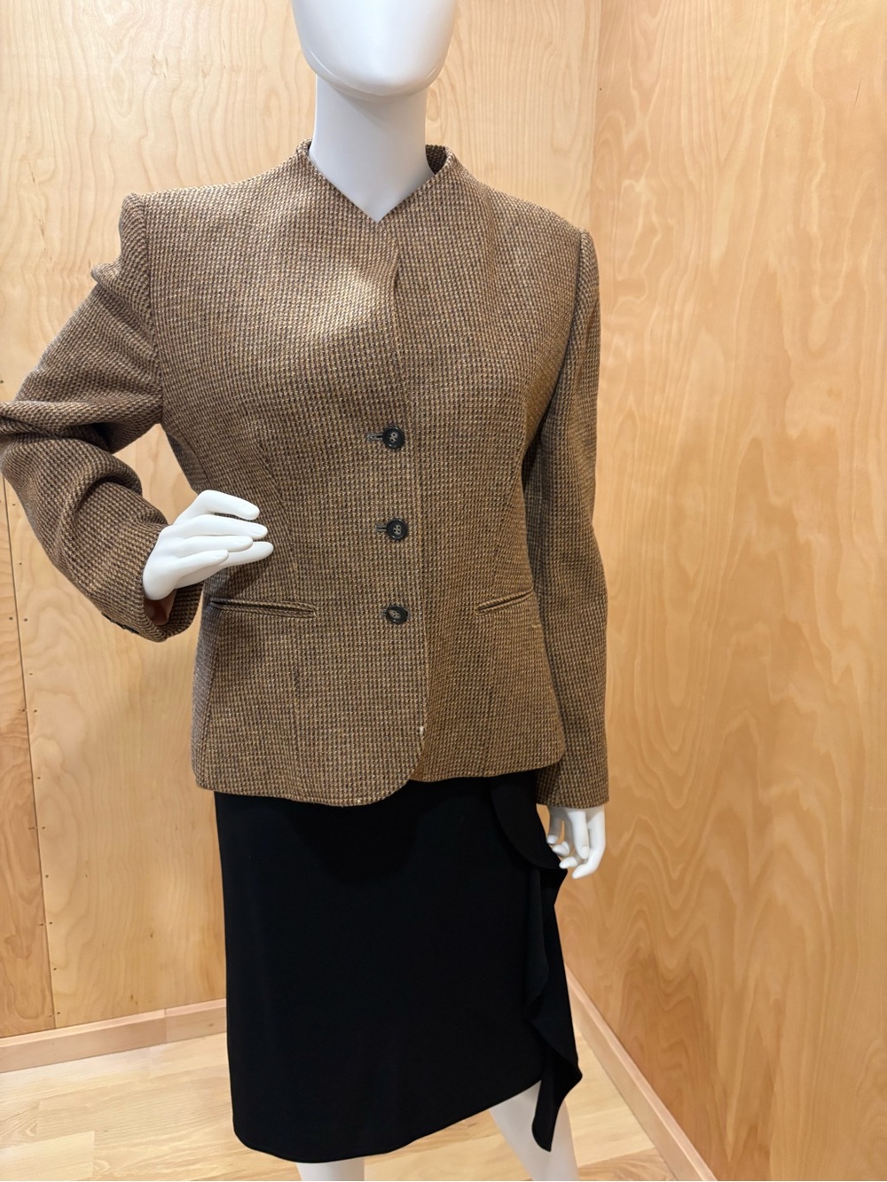 Vintage wool Women's Collarless Brown Tweed Blazer Jacket